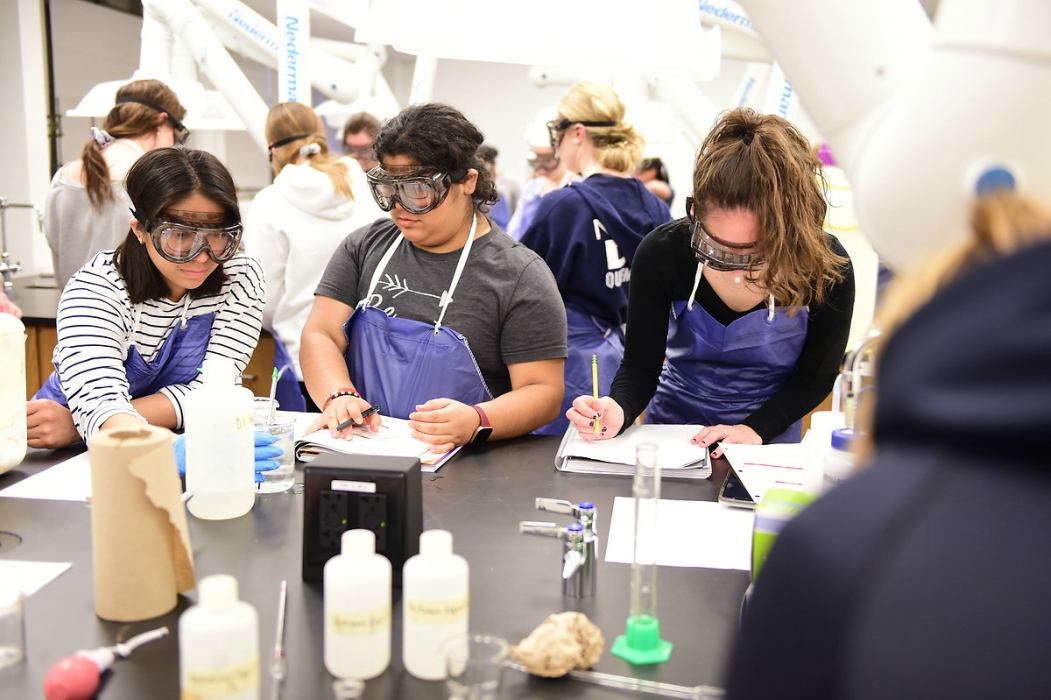 Chemistry Club at Halloween on Campus event